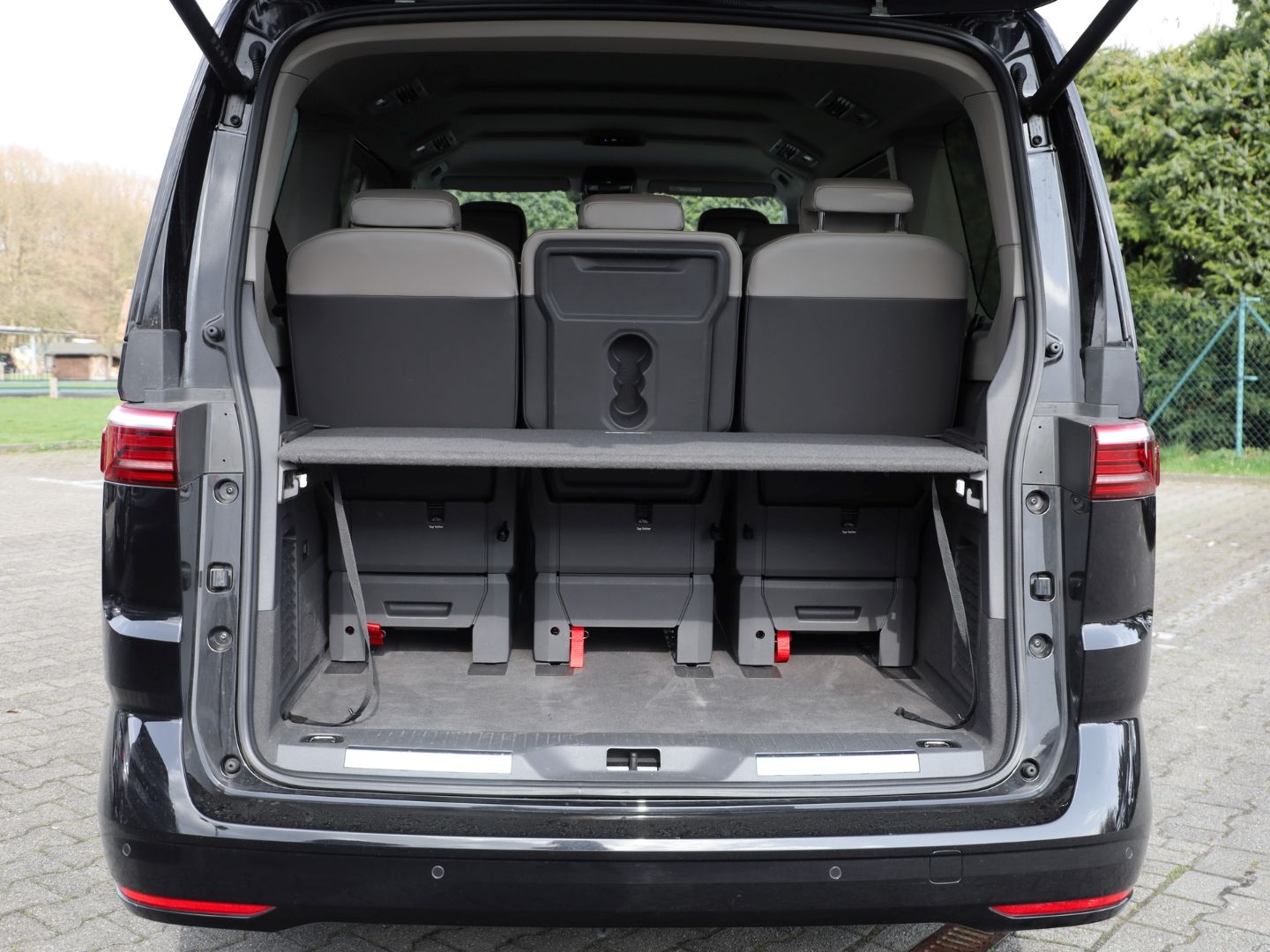Volkswagen T7 Multivan LR LÜ STYLE TDI Vis-a-Vis 7-SITZER 5 foto 11
