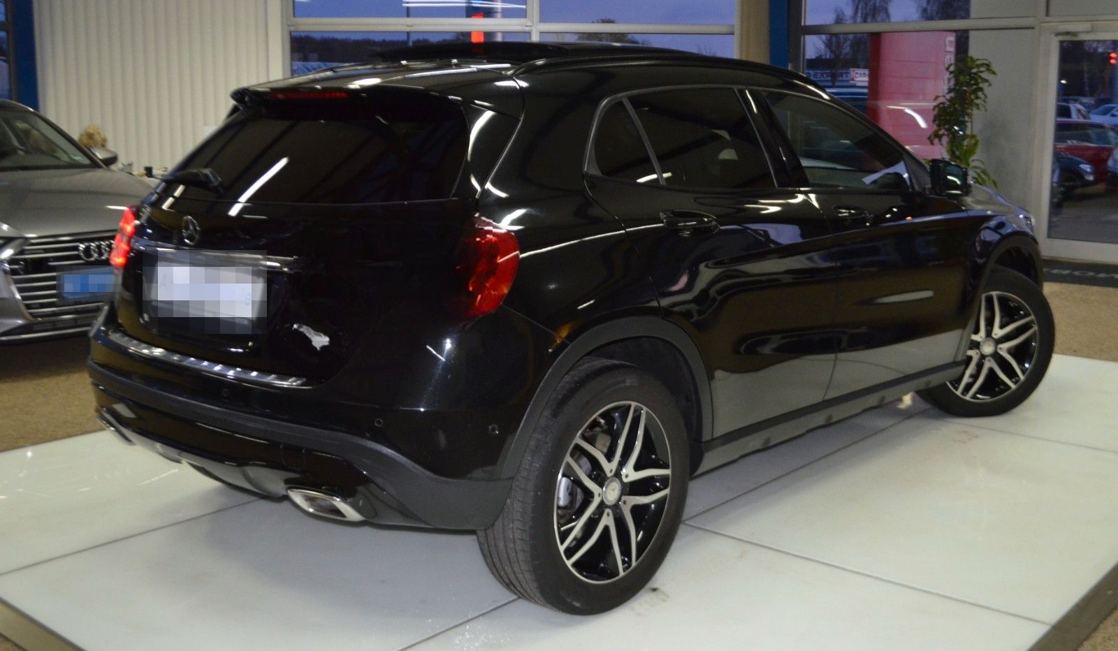 Mercedes-Benz GLA 200 d Score / TÜV NEU foto 4