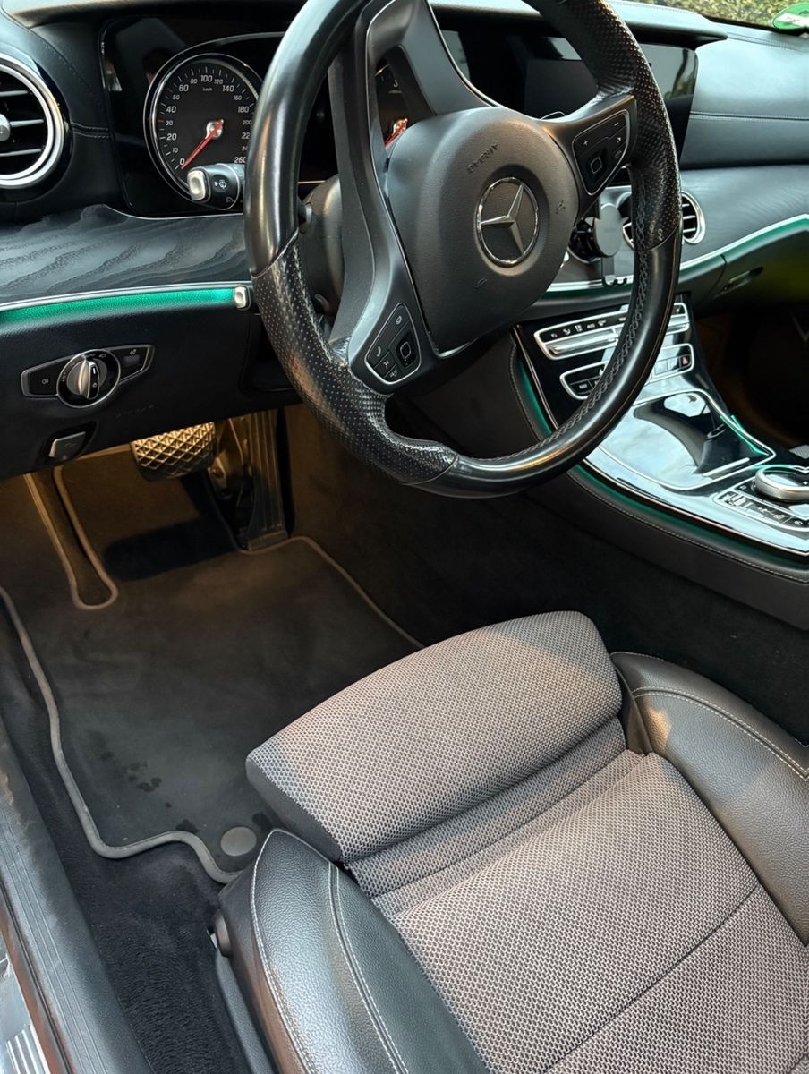 Mercedes-Benz E 200d T AVANTGARDE Autom. AVANTGARDE foto 12