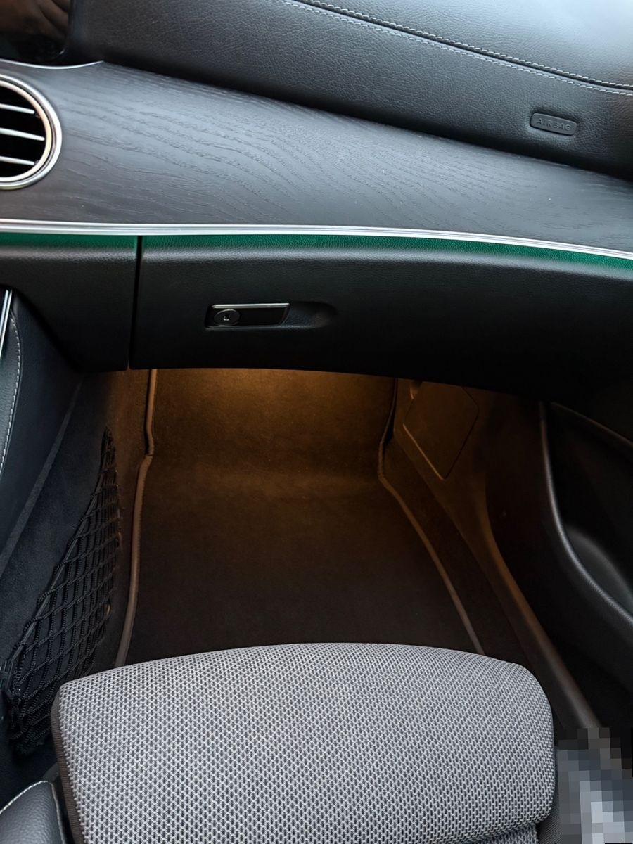 Mercedes-Benz E 200d T AVANTGARDE Autom. AVANTGARDE foto 13