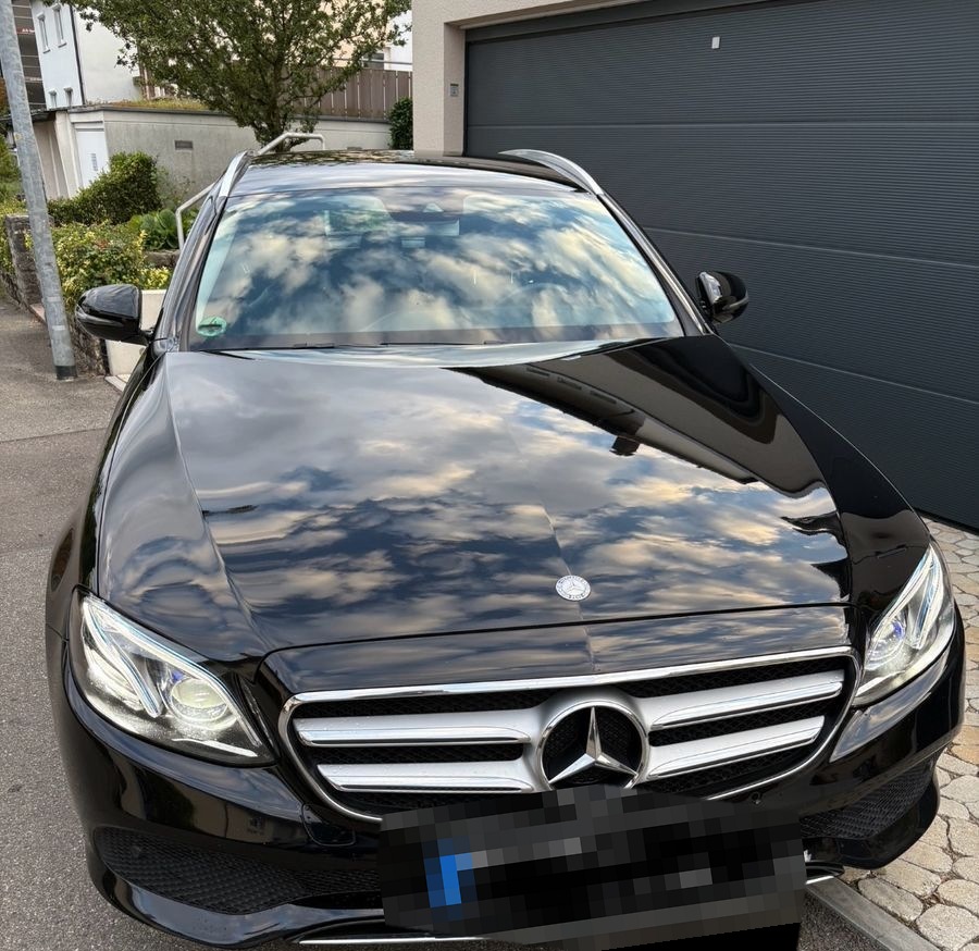 Mercedes-Benz E 200d T AVANTGARDE Autom. AVANTGARDE foto 3
