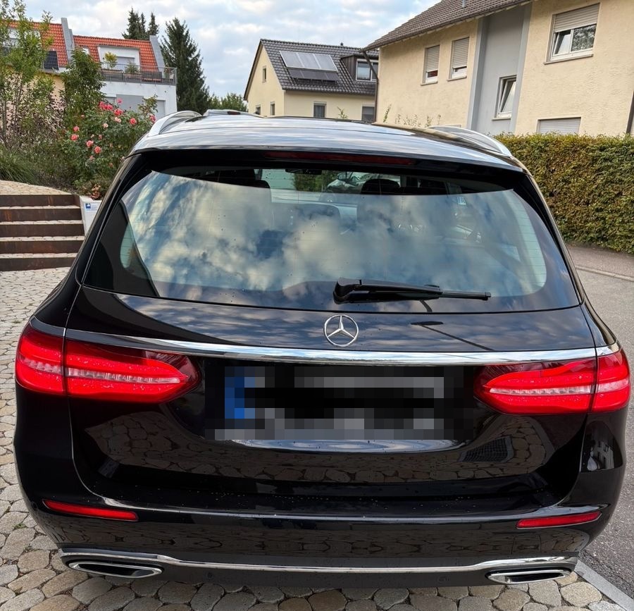 Mercedes-Benz E 200d T AVANTGARDE Autom. AVANTGARDE foto 5