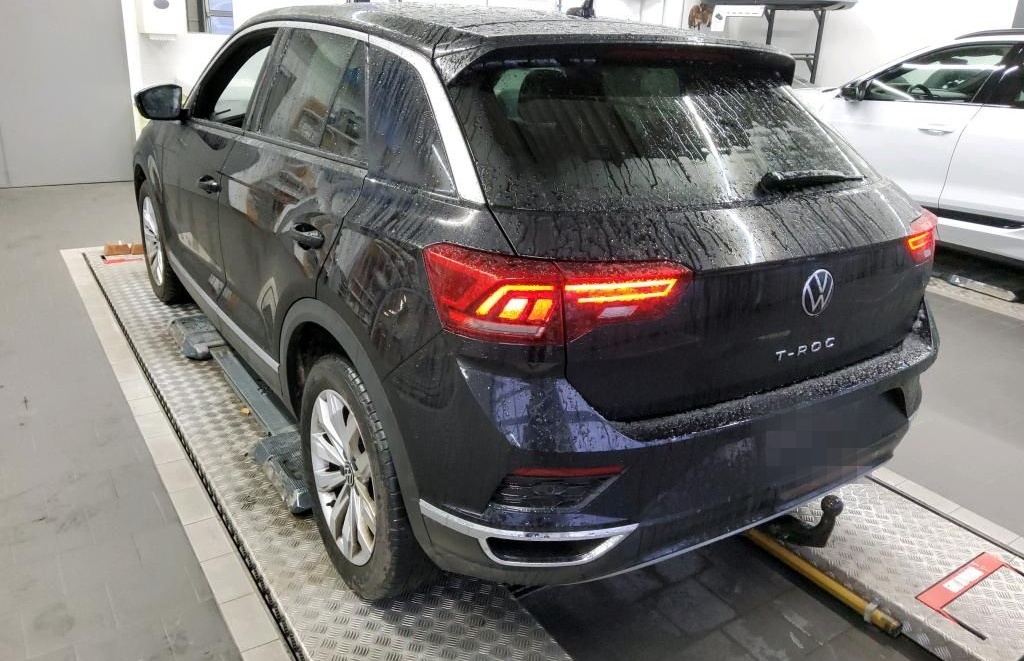Volkswagen T-Roc 1.5 TSI DSG SPORT +AHK +NAVI +SHZ +17" PDC foto 4