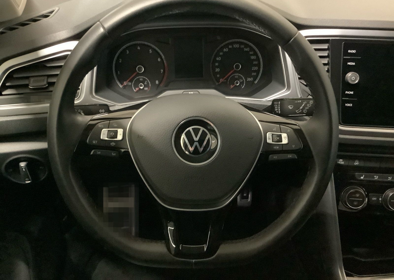 Volkswagen T-Roc Active 1,5 TSI  110 kW LED, Navi, ACC, SHZ foto 17