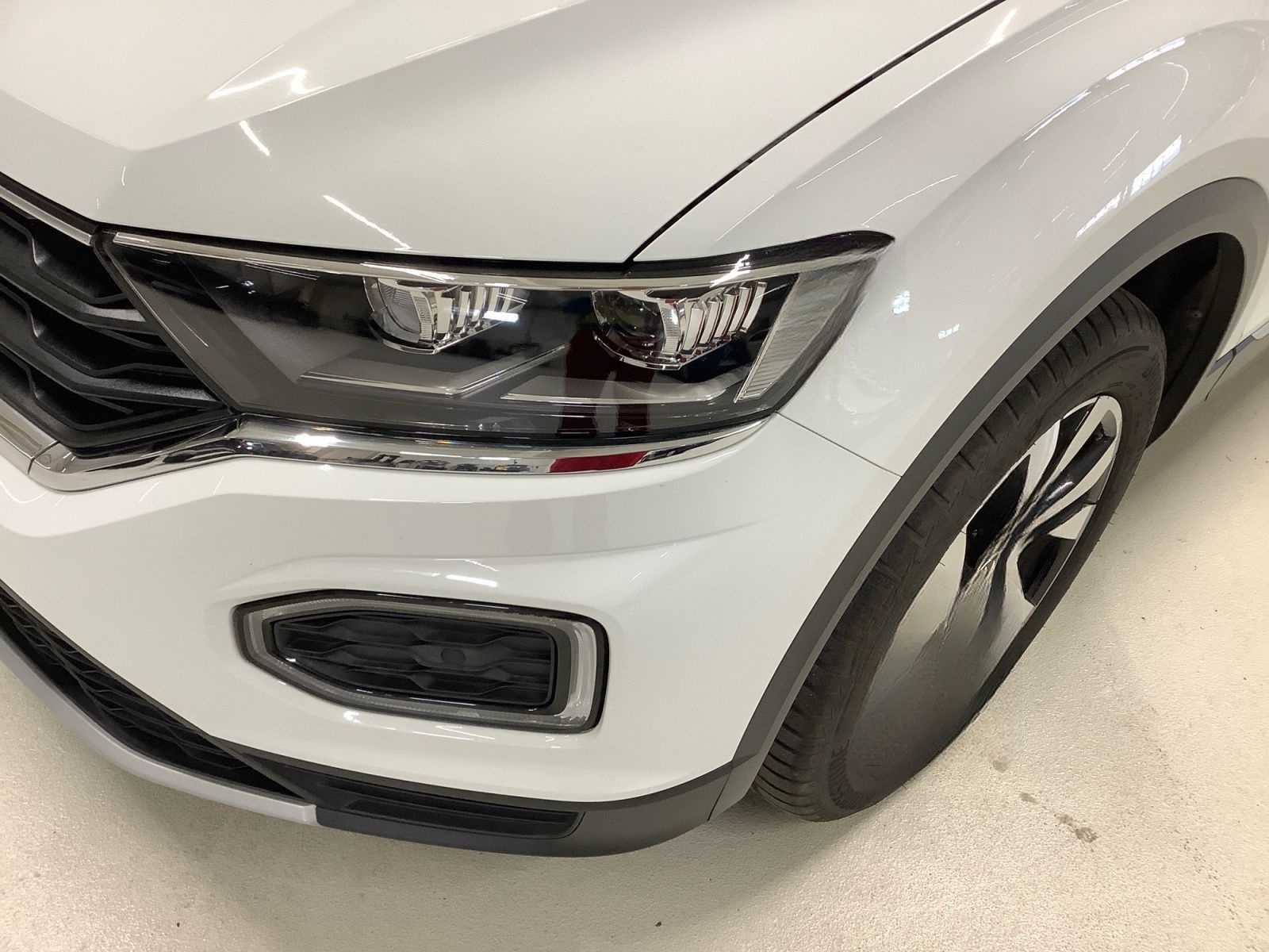 Volkswagen T-Roc Active 1,5 TSI  110 kW LED, Navi, ACC, SHZ foto 7