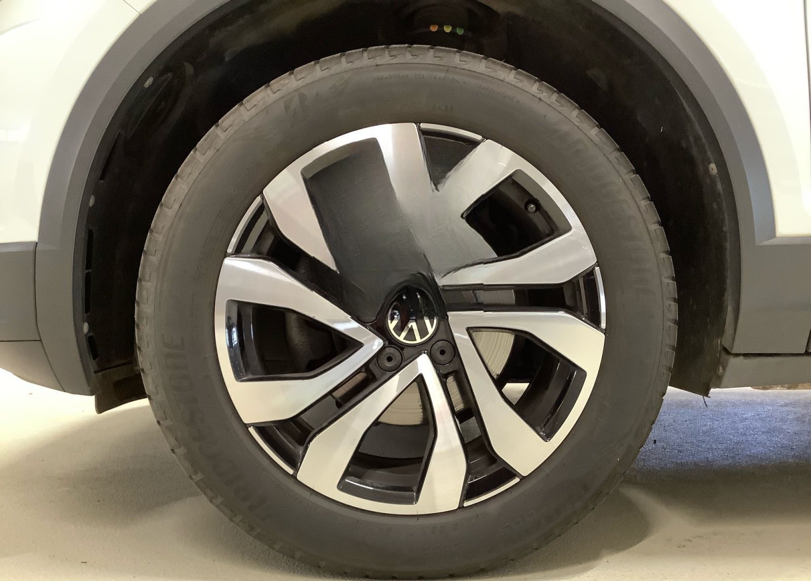 Volkswagen T-Roc Active 1,5 TSI  110 kW LED, Navi, ACC, SHZ foto 8