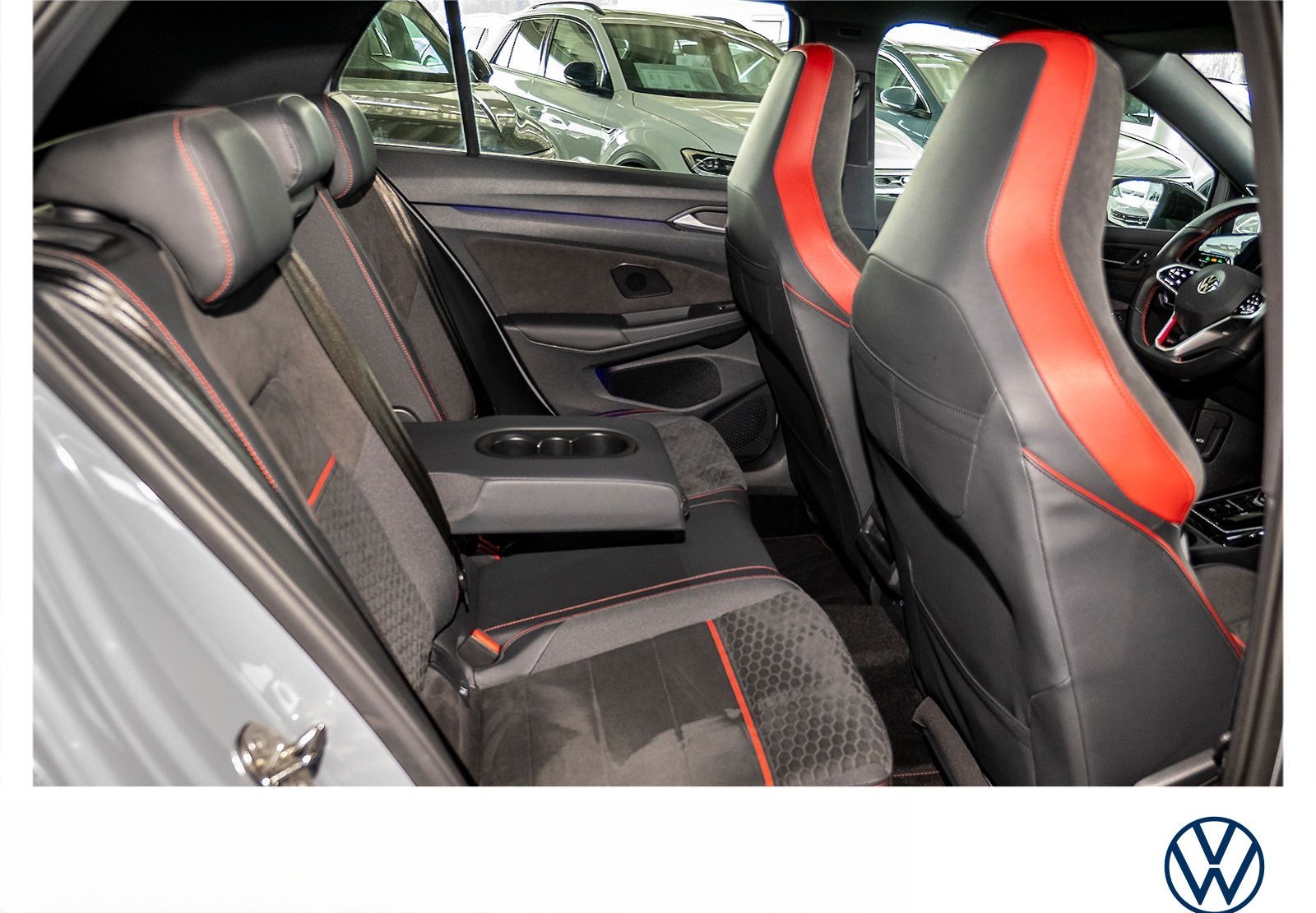 Volkswagen Golf GTI Clubsprt 2.0 TSI DSG Navi  Kamera  LED foto 12