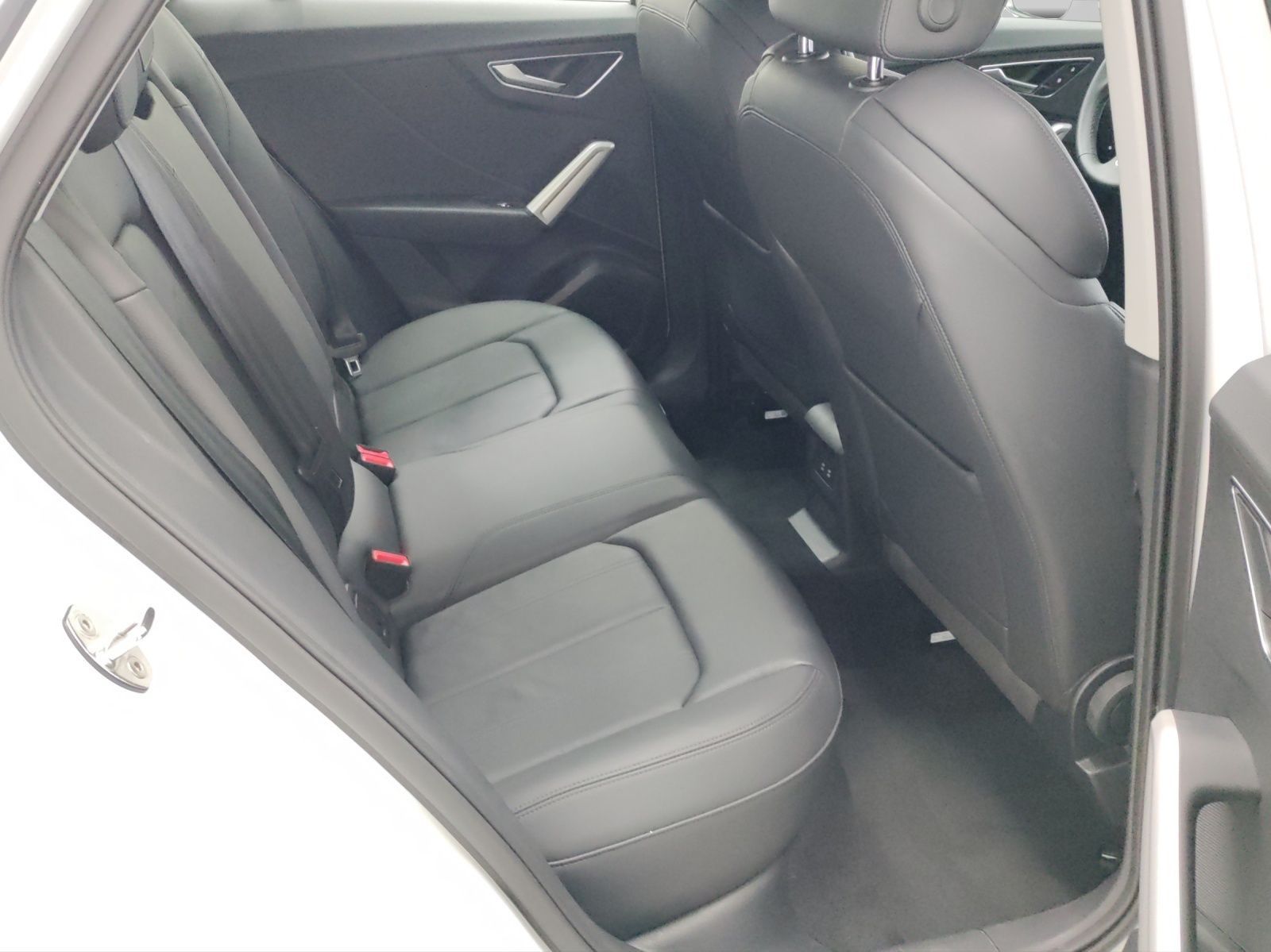 Audi Q2 35 TFSI S LINE LEDER KAMERA NAVI+ VIRTUAL foto 6