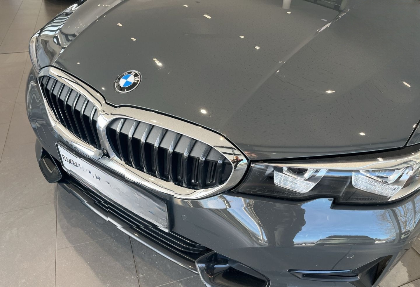BMW 330 i Sport Line touring/Panodach/HarmanKardon foto 17