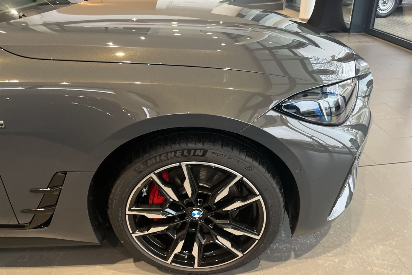 BMW i4 M50 xDrive Gran Coupe/AHK/Navigation/Leder foto 16