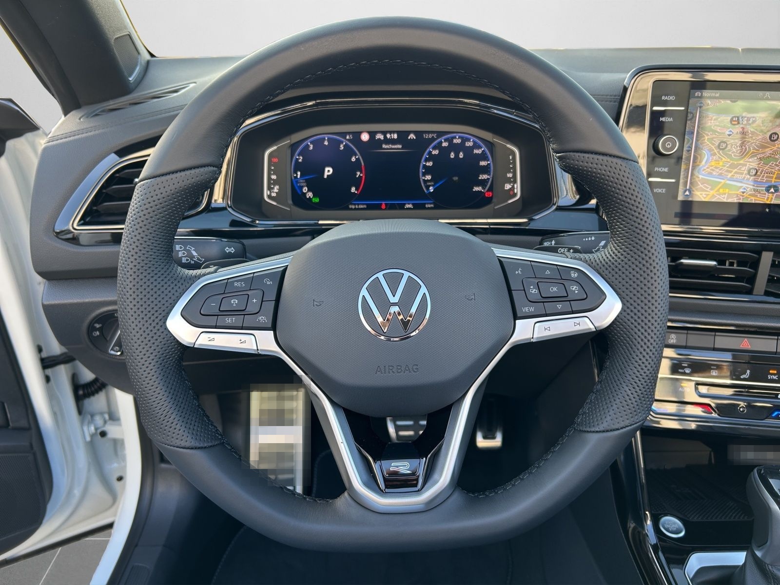 Volkswagen T-Roc Cabriolet R-Line 1.5 l TSI 150 PS DSG7 foto 9