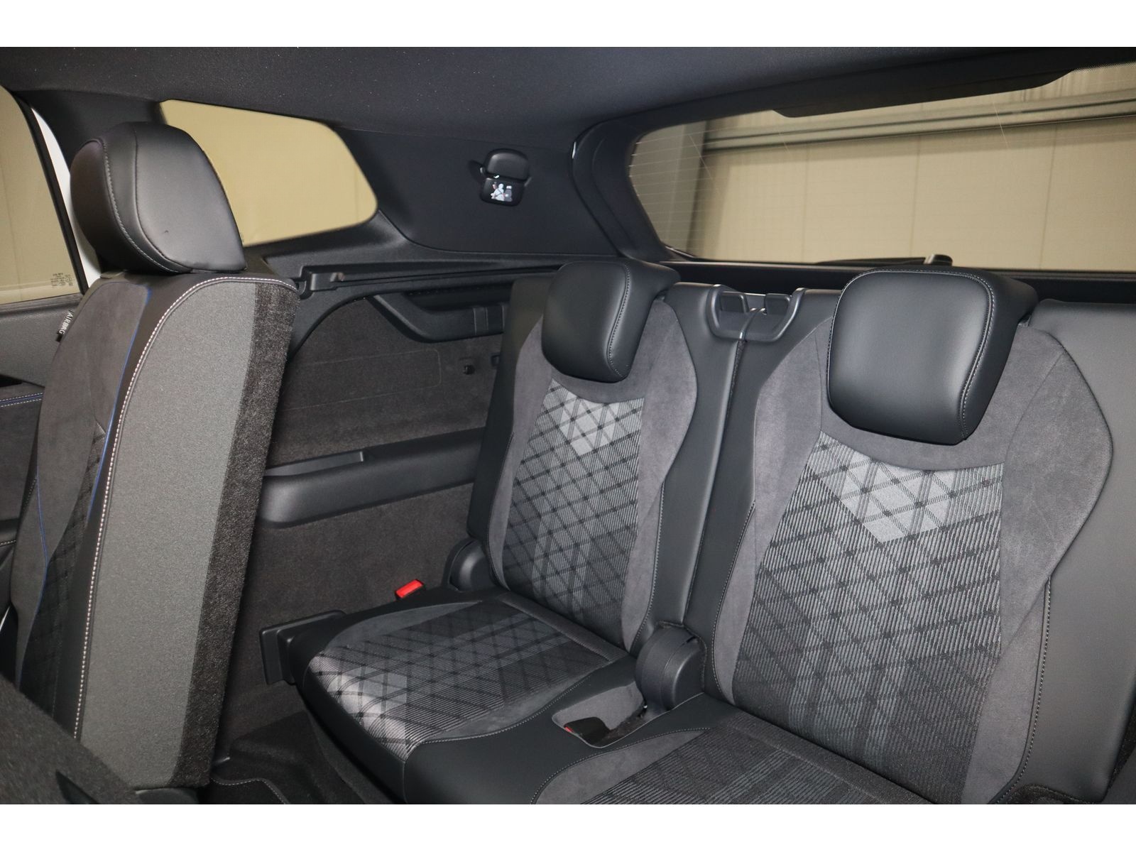 Volkswagen Tayron R-Line 2,0 l TDI SCR 4MOTION 142 Pano/IQ- foto 14