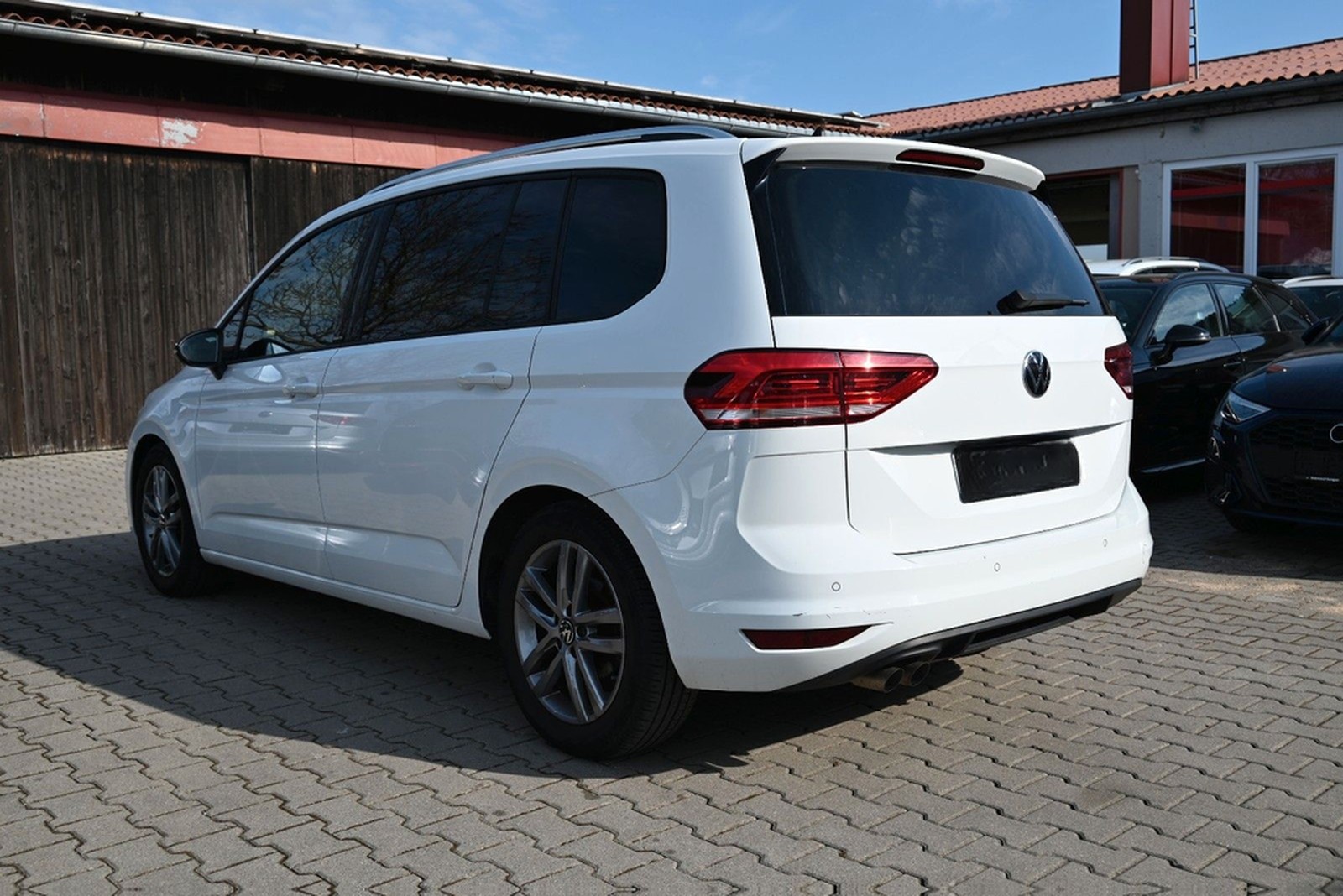 Volkswagen Touran United/7 Sitze/Virtual/Pano/AHK foto 3
