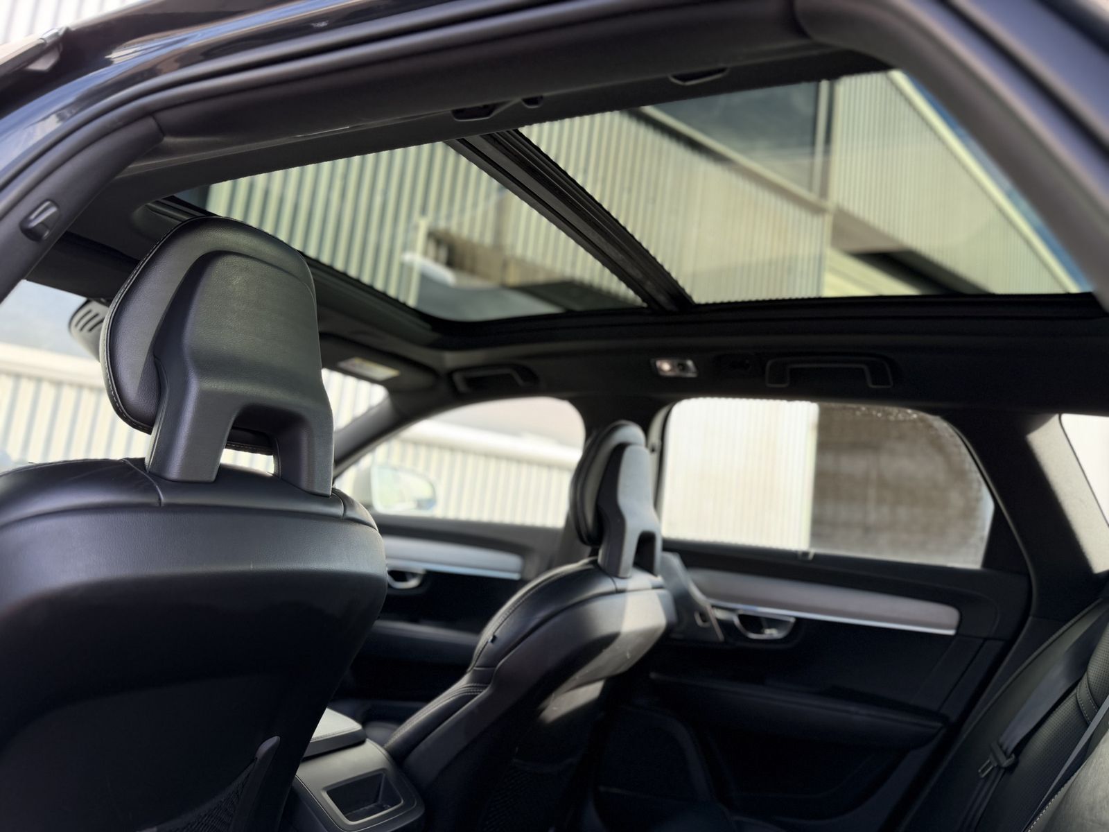 Volvo V90 R Design AWD PanoramaHead-Up B&W Leder foto 22