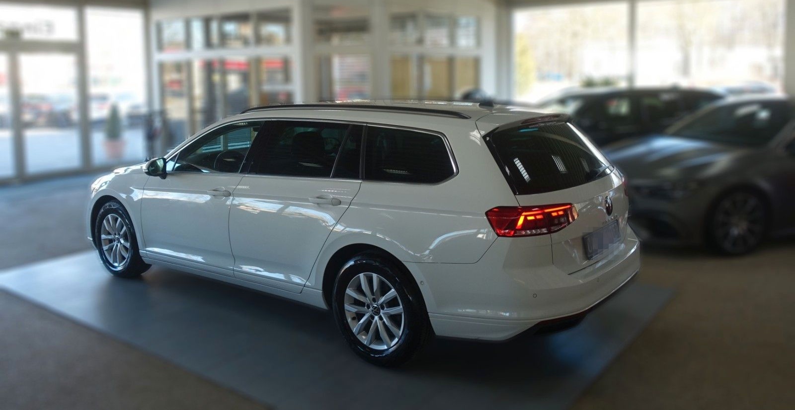 Volkswagen Passat Variant Business PLUS; NAV/ ACC/ KAM/ LED foto 7