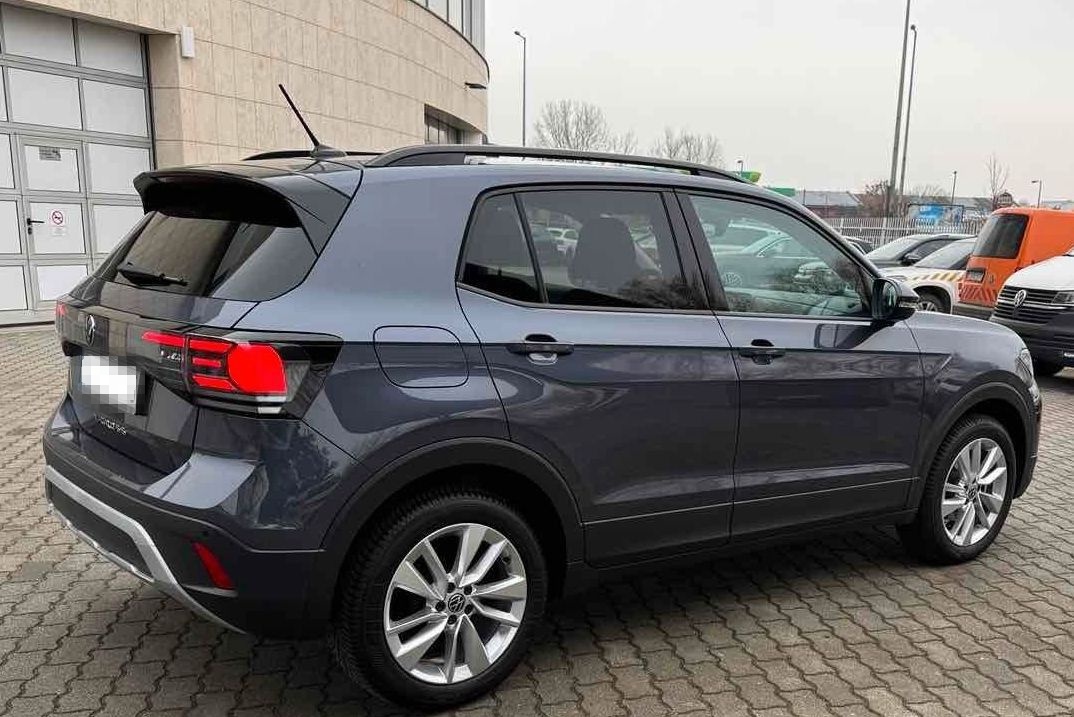 Volkswagen T-Cross 1.0 TSI DSG Life AHK ACC 17Z R2D App Kam foto 8
