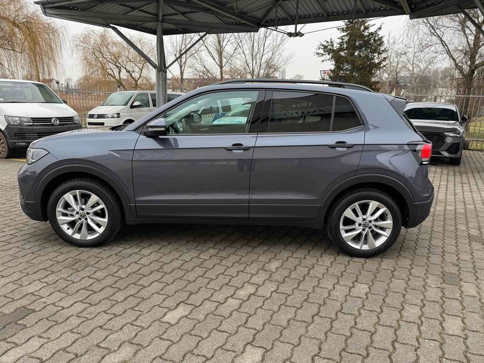 Volkswagen T-Cross 1.0 TSI DSG Life AHK ACC 17Z R2D App Kam foto 9