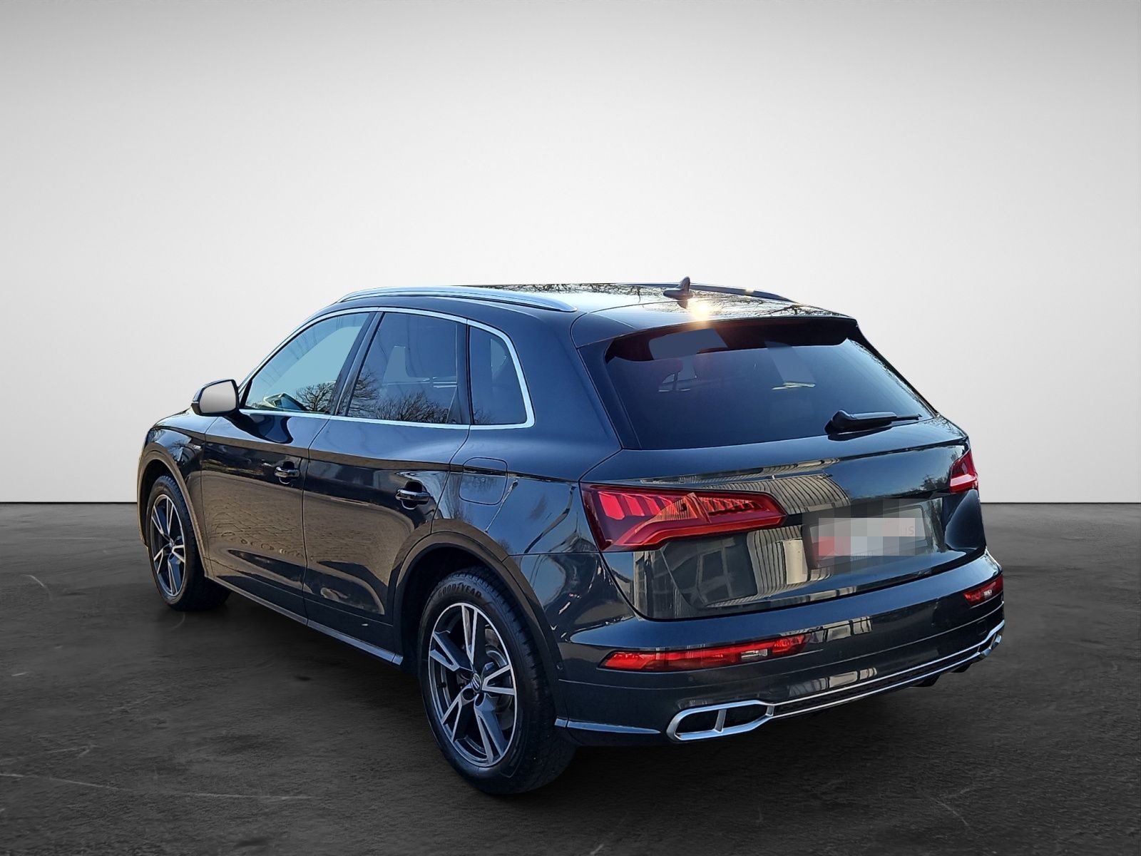 Audi Q5 TFSI 55 e quattro S tronic S-lineNaviPlus Mat foto 5