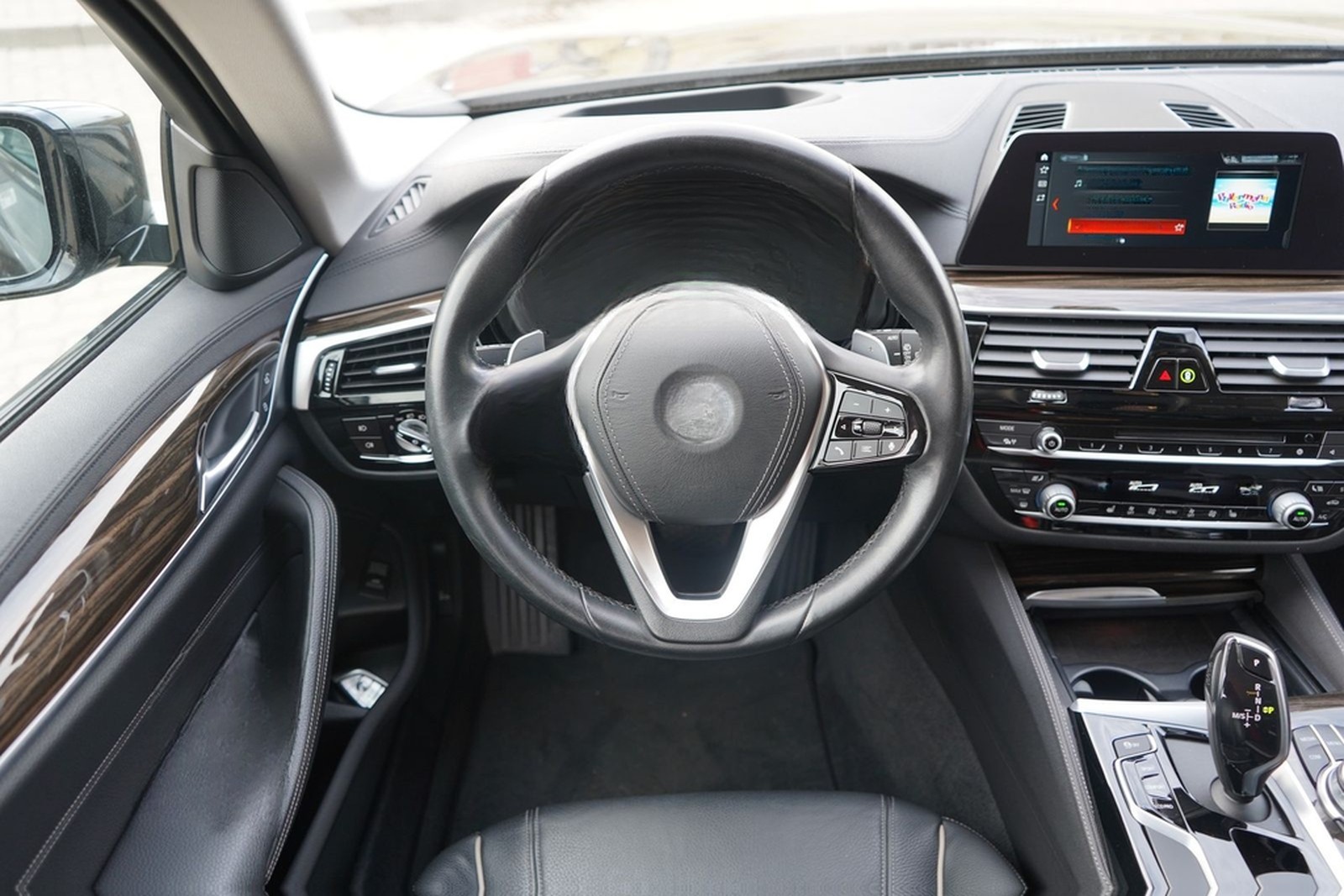 BMW 520d xDrive Luxury Line LED Navi Standheizung foto 13