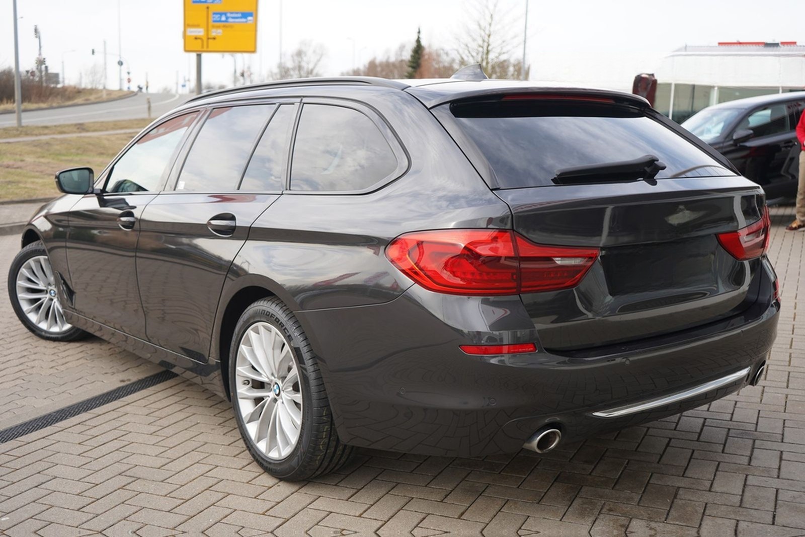 BMW 520d xDrive Luxury Line LED Navi Standheizung foto 4