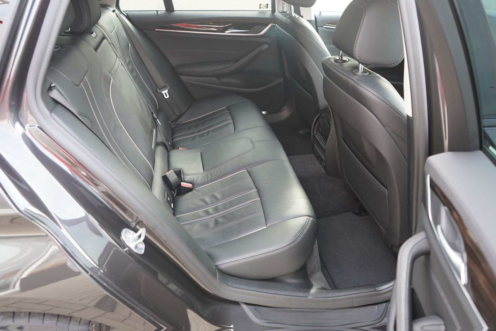 BMW 520d xDrive Luxury Line LED Navi Standheizung foto 34