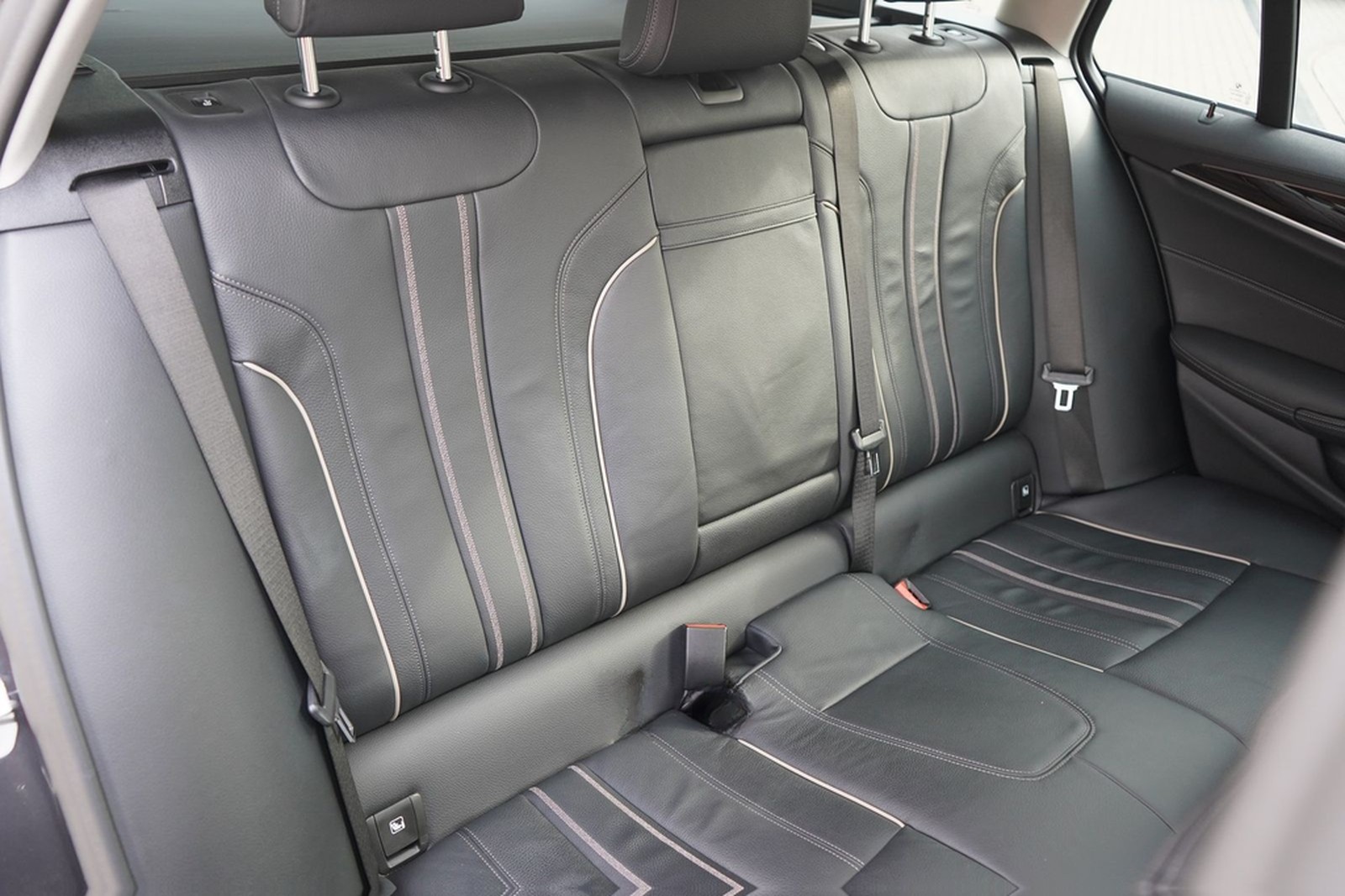 BMW 520d xDrive Luxury Line LED Navi Standheizung foto 35