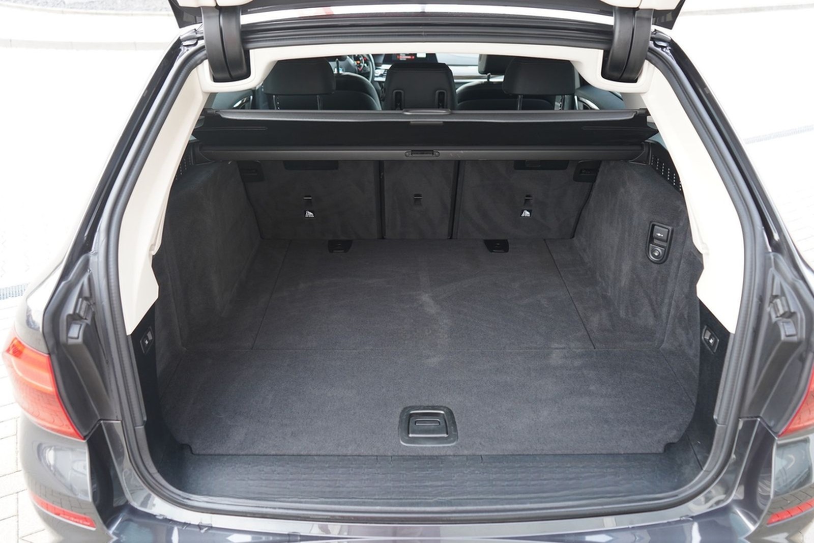 BMW 520d xDrive Luxury Line LED Navi Standheizung foto 36