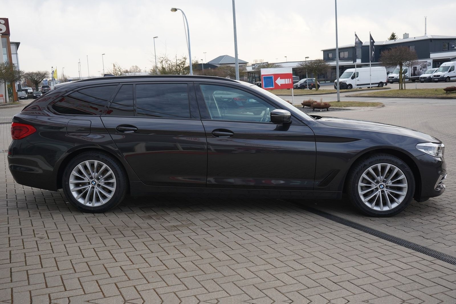 BMW 520d xDrive Luxury Line LED Navi Standheizung foto 7