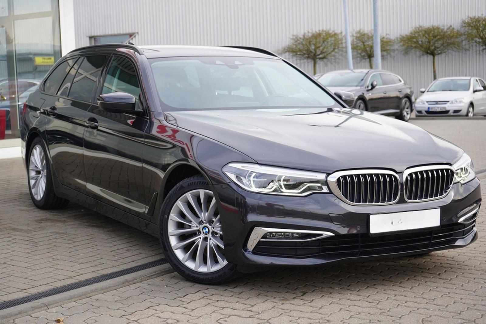 BMW 520d xDrive Luxury Line LED Navi Standheizung foto 8
