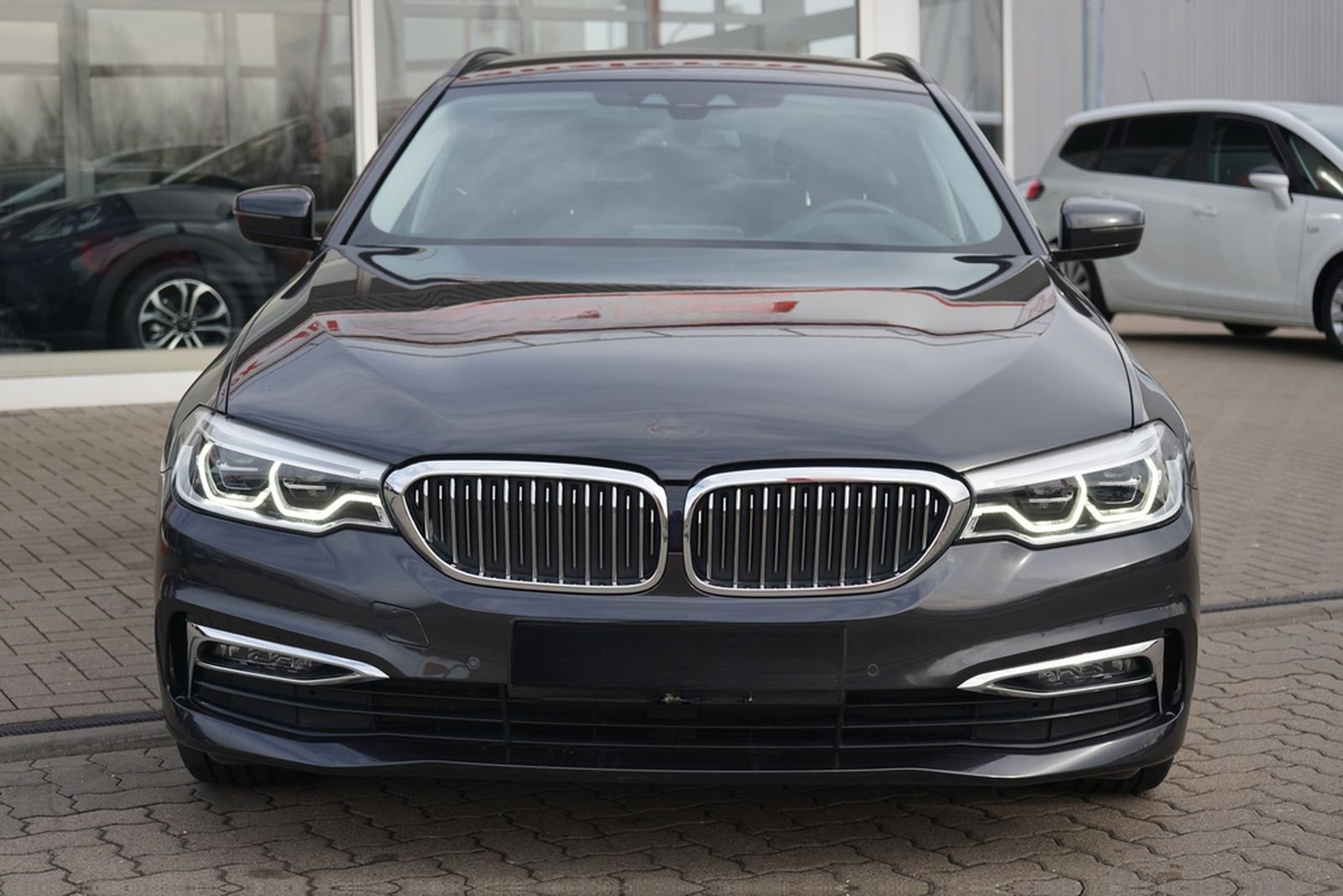 BMW 520d xDrive Luxury Line LED Navi Standheizung foto 9