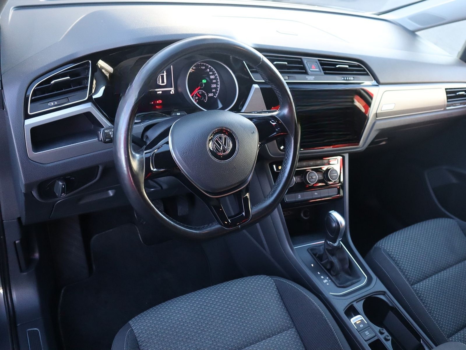 Volkswagen Touran 1.4 LED Standheizung Tempomat Sitzheizung foto 8