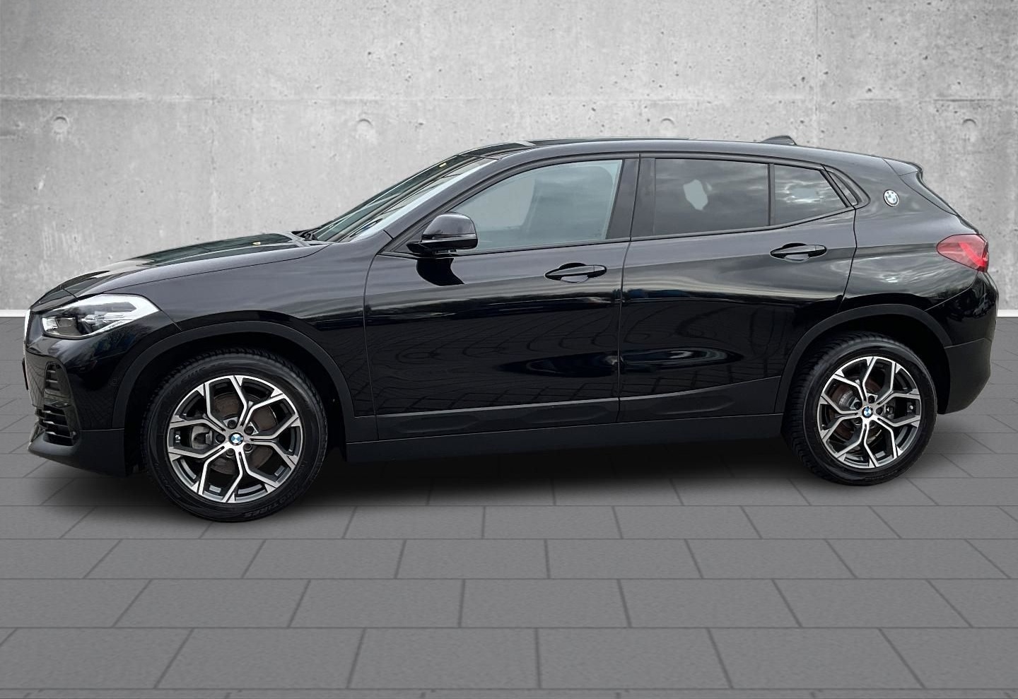 BMW X2 sDrive18i Aut Navi LED SHZ RFK Klimaaut DAB foto 2