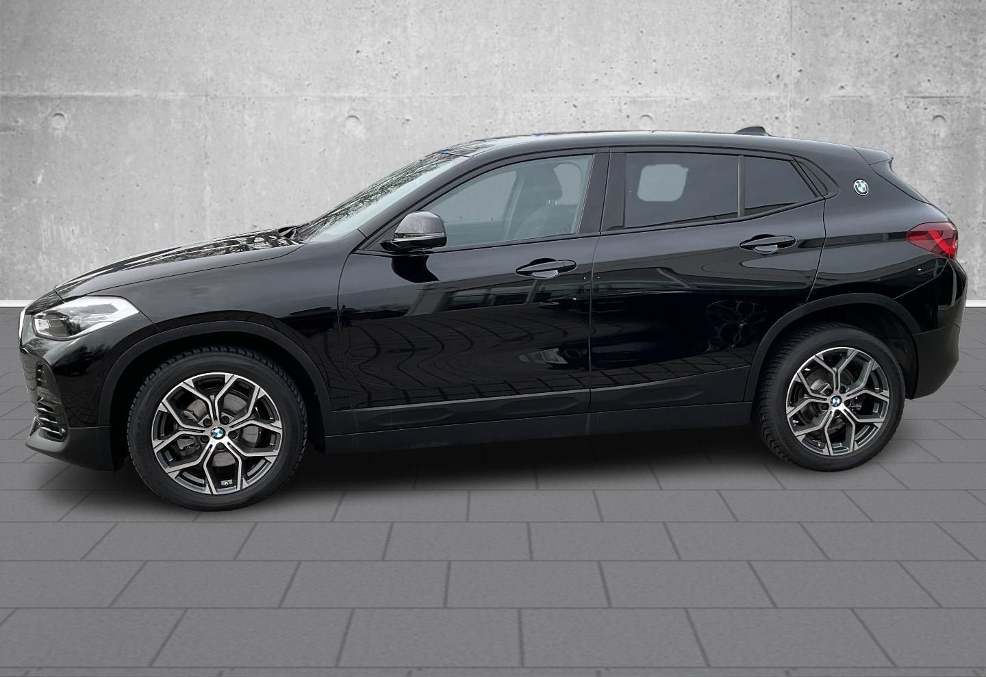 BMW X2 sDrive 18i Aut Navi LED SHZ RFK Klimaaut DAB foto 2