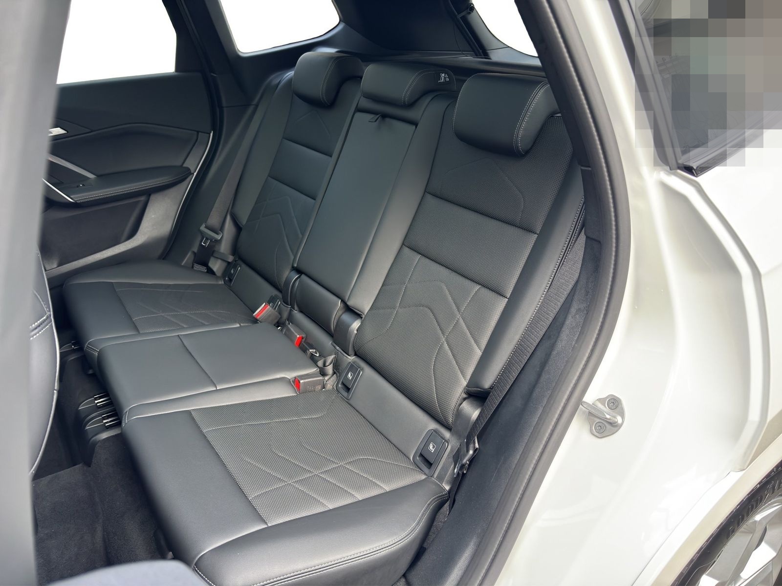 BMW X1 xDrive23i M Sport Navi AdapLED ACC AHK GSD Na foto 11