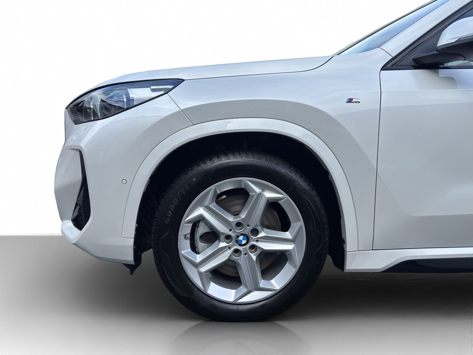 BMW X1 xDrive23i M Sport Navi AdapLED ACC AHK GSD Na foto 15