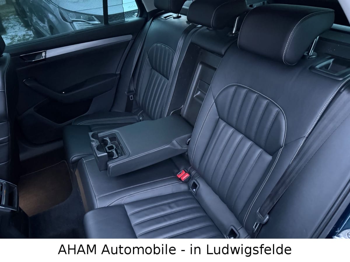 Skoda Superb Combi Ambition PANO LEDER KAM LED MEMORY foto 21
