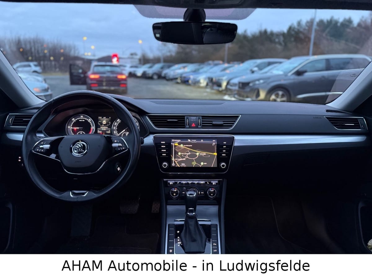 Skoda Superb Combi Ambition PANO LEDER KAM LED MEMORY foto 24