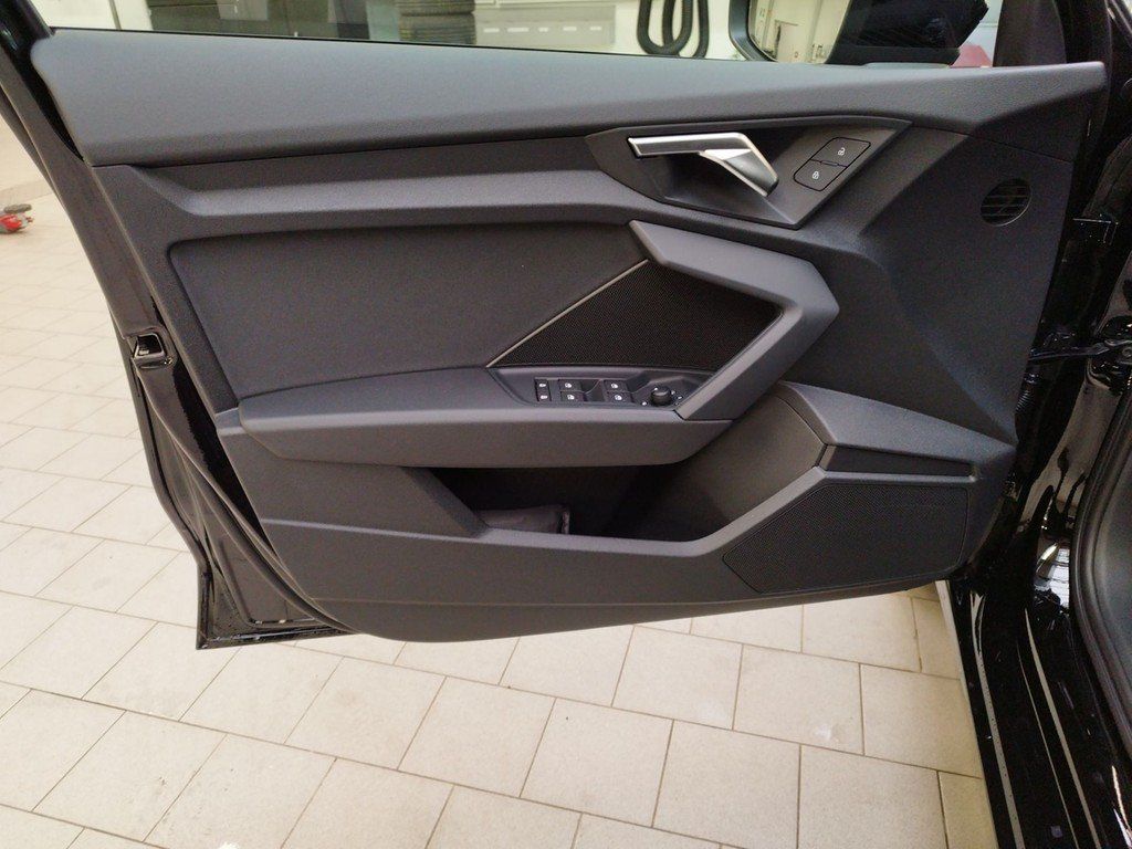 Audi A3 Sportback 30 TFSI S tronic LED SHZ Klima Navi foto 13