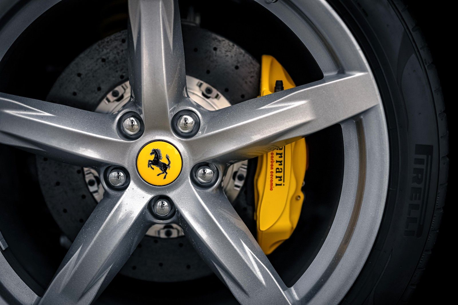 Ferrari GTC4 Lusso T V8 foto 20