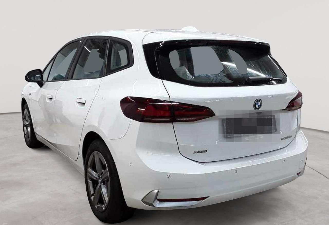 BMW 230e xDrive Active Tourer Aut. Navi AHK  foto 2