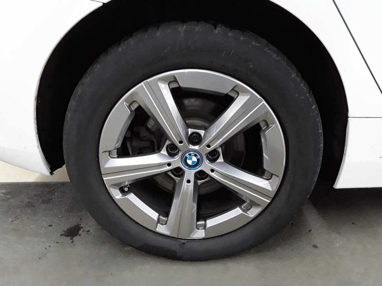 BMW 230e xDrive Active Tourer Aut. Navi AHK  foto 15