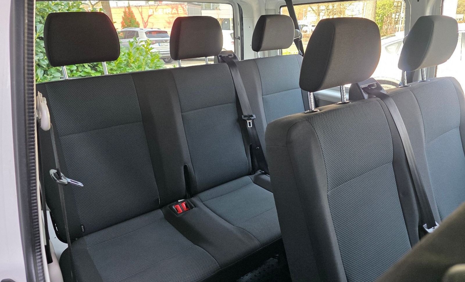 Volkswagen T6 Transporter 9Sitzer Klima AHK-TÜV/Service NEU foto 14