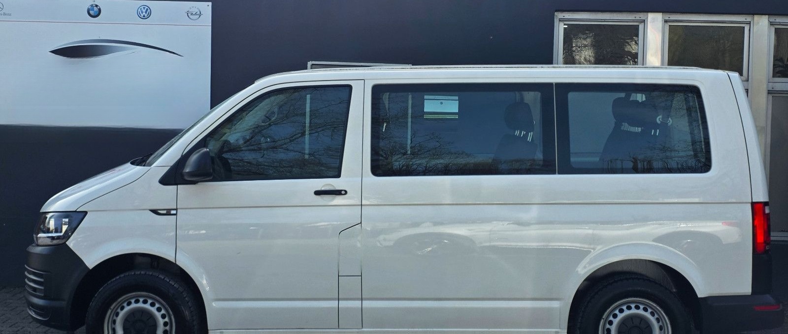 Volkswagen T6 Transporter 9Sitzer Klima AHK-TÜV/Service NEU foto 5