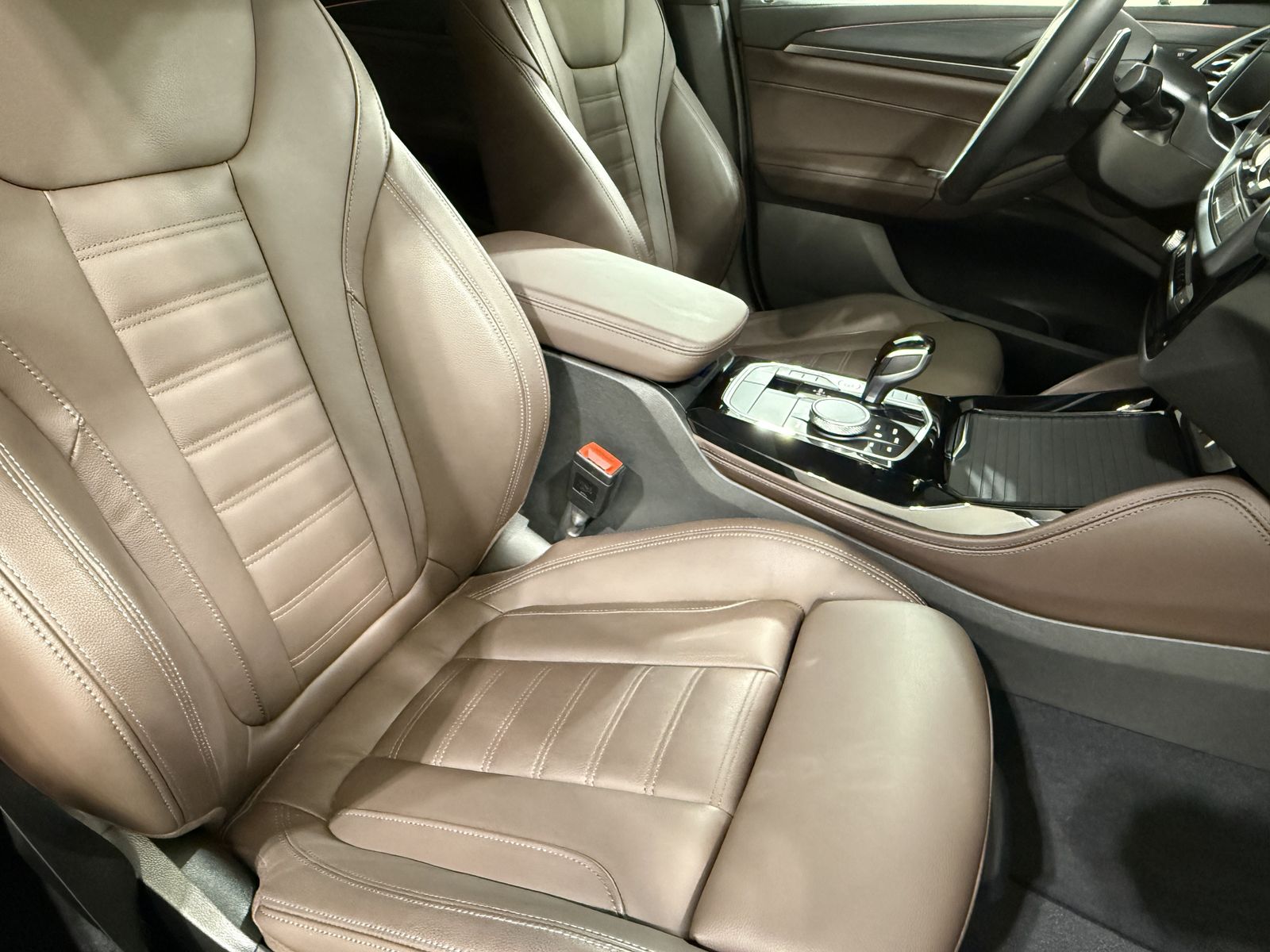 BMW X4 M40d Standhzg AHK ACC RFK Pano HUD HiFi foto 19