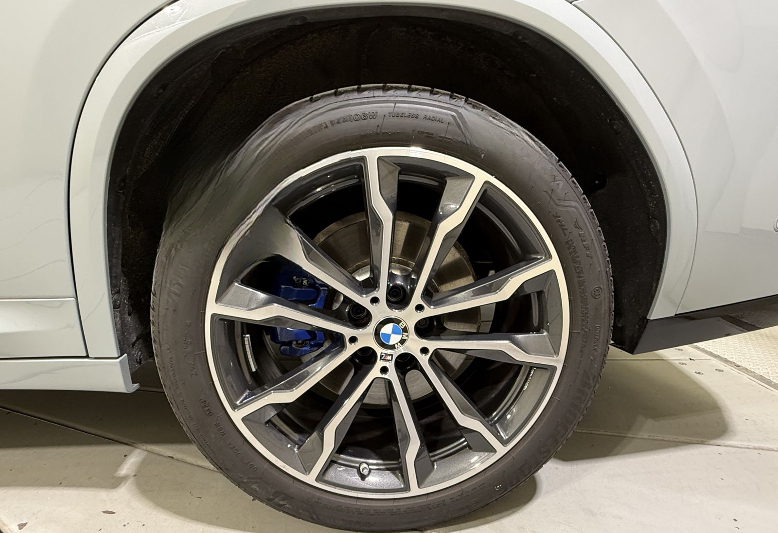 BMW X4 M40d Standhzg AHK ACC RFK Pano HUD HiFi foto 8