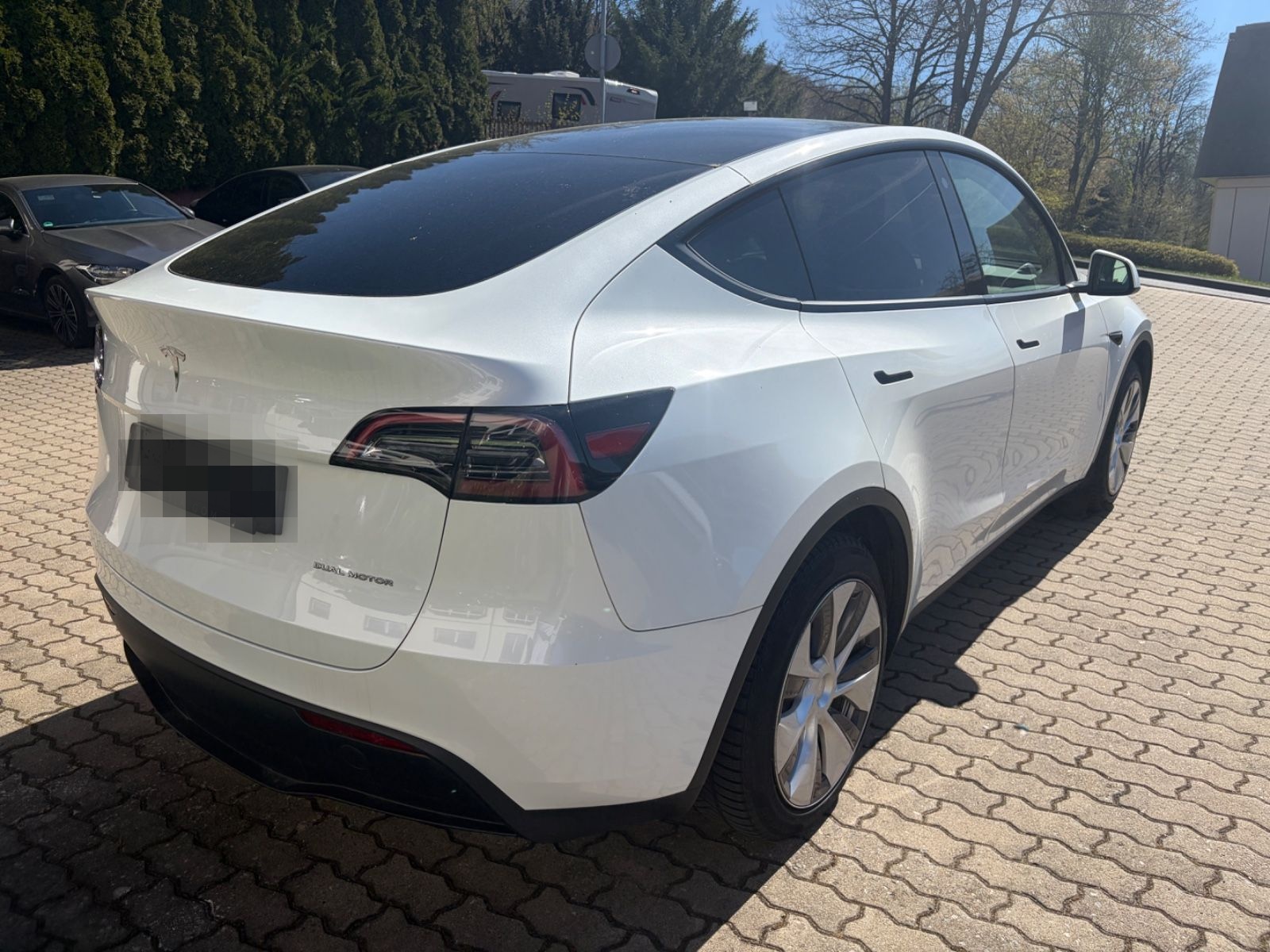 Tesla Model Y Long Range Dual AWD Berlin 4x SHZ Pano foto 5