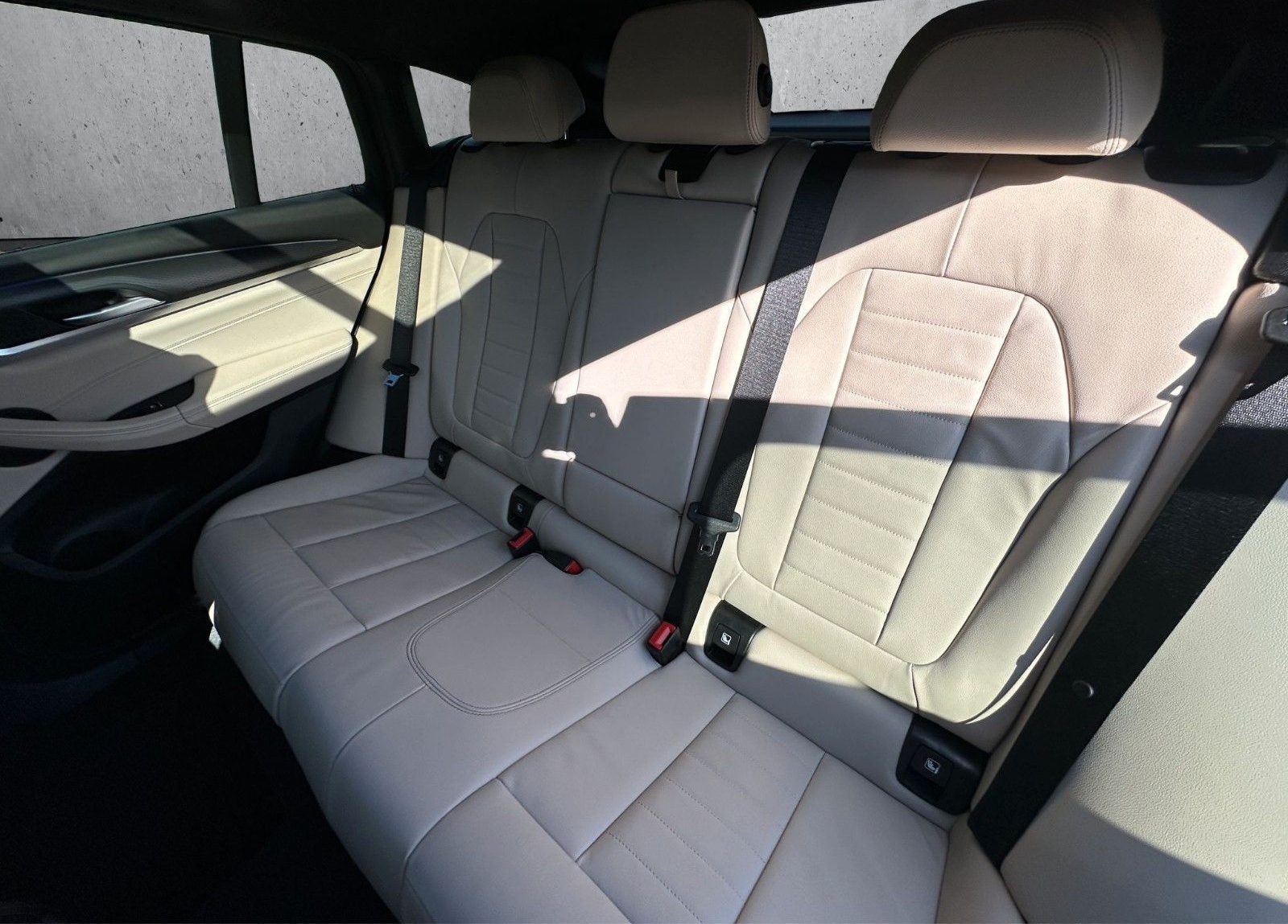 BMW X4 xDrive 20 d M Sport Laser Pano HUD RFK AHK foto 14