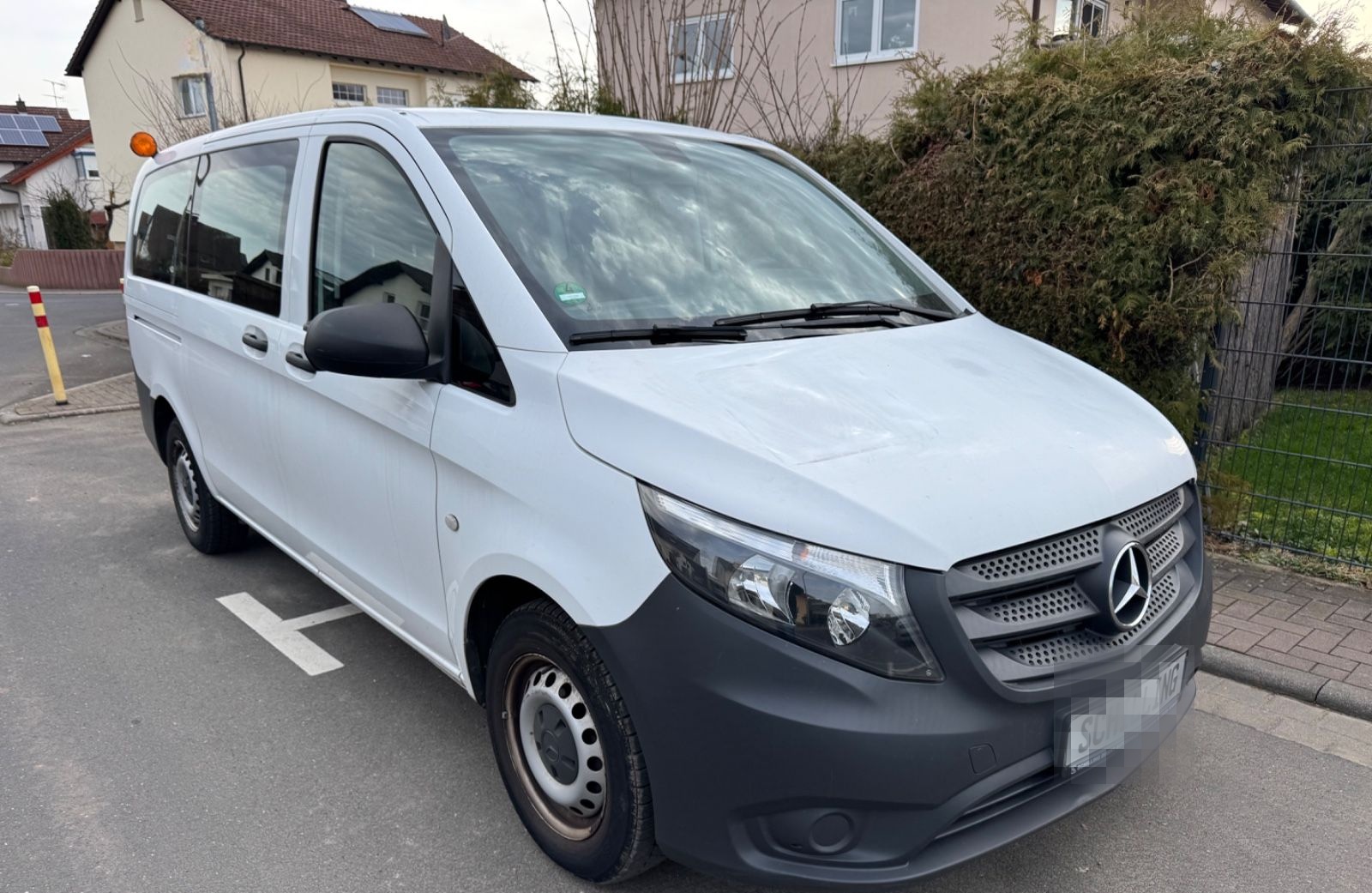 Mercedes-Benz Vito Tourer 109 CDI Pro FWD lang 9Sitzer+1Hand! foto 3