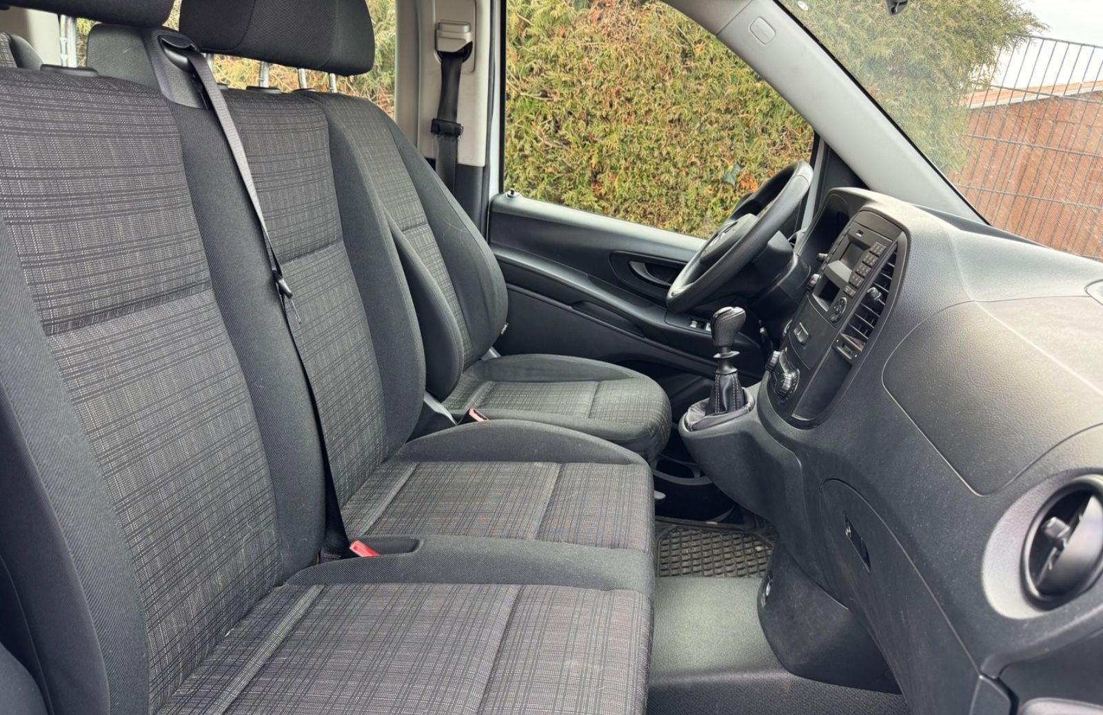 Mercedes-Benz Vito Tourer 109 CDI Pro FWD lang 9Sitzer+1Hand! foto 22