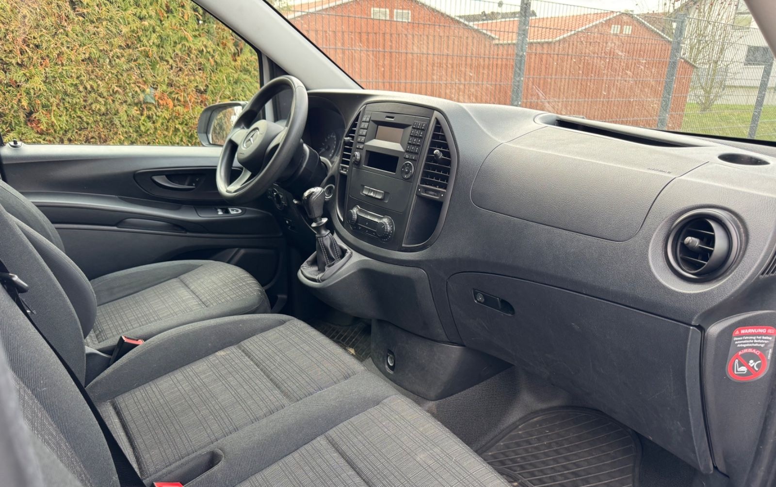 Mercedes-Benz Vito Tourer 109 CDI Pro FWD lang 9Sitzer+1Hand! foto 23